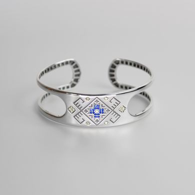 Silver bracelet: Vyshyvanka of the indomitable