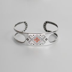 Silver bracelet: Vyshyvanka of the indomitable