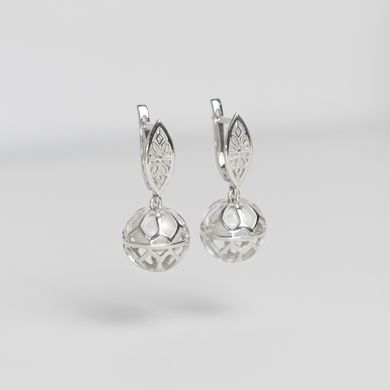 Silver earrings: Pearl