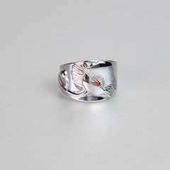 Silver ring: Mak