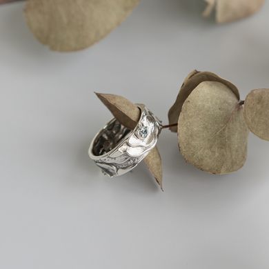 Silver ring: Roses with Topaz