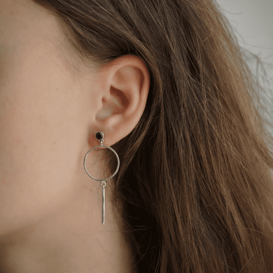 Silver earrings: Ring Fianit